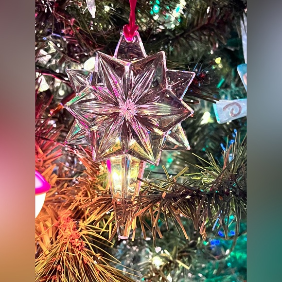 ✨ Waterford Crystal 2024 Annual Origami Cross Ornament, NEW IN BOX ✨ - Picture 16 of 16